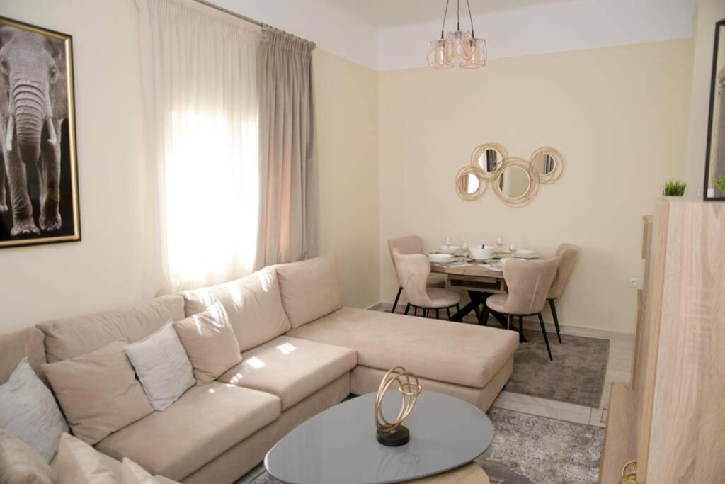 Strata Deluxe Apt. テッサロニキ エクステリア 写真